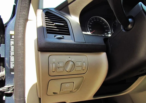 Volvo XC 60 cena 42800 przebieg: 270000, rok produkcji 2009 z Sobótka małe 277
